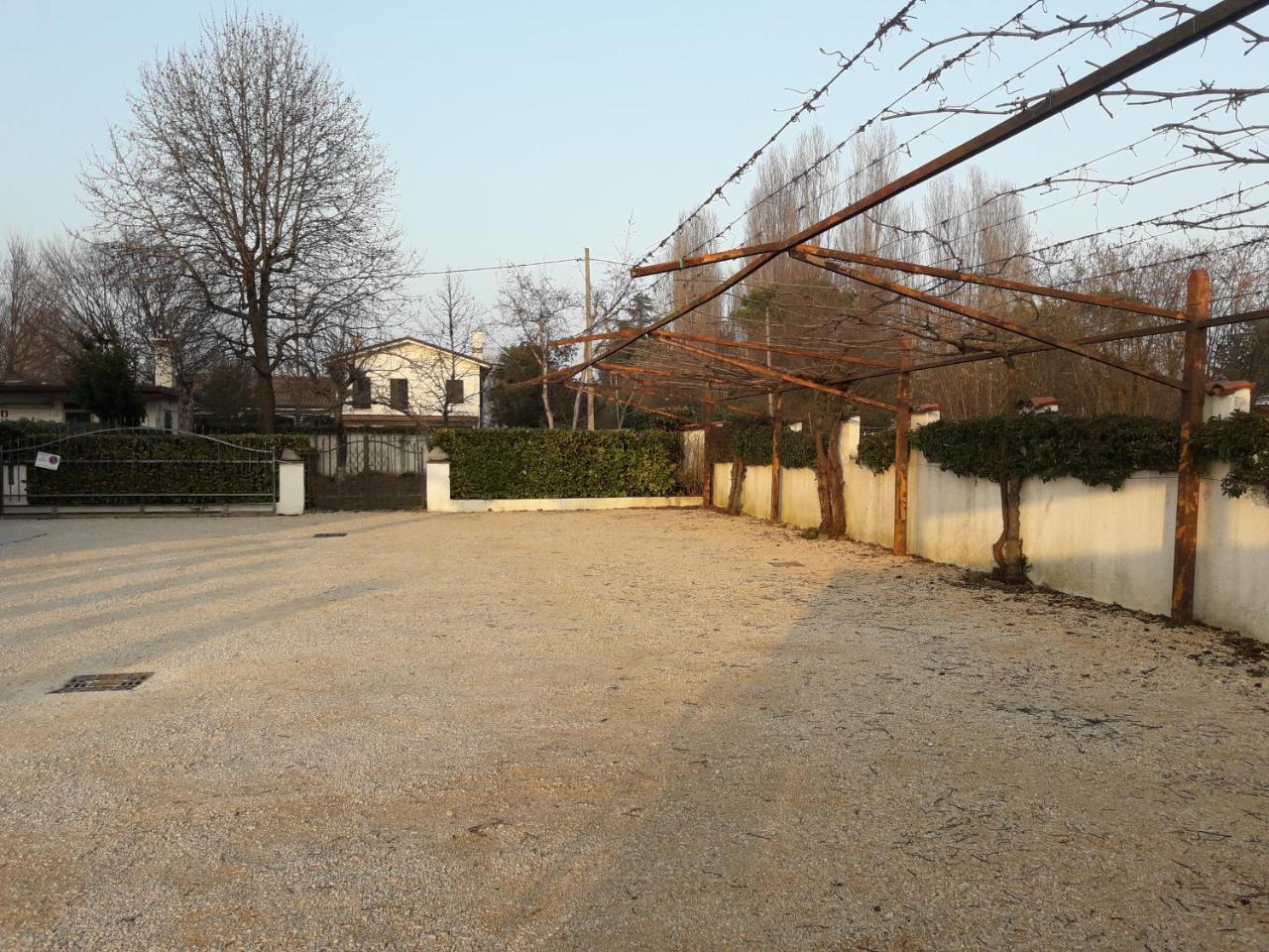 Locanda Mirafiori Hotell San Donà di Piave Exteriör bild